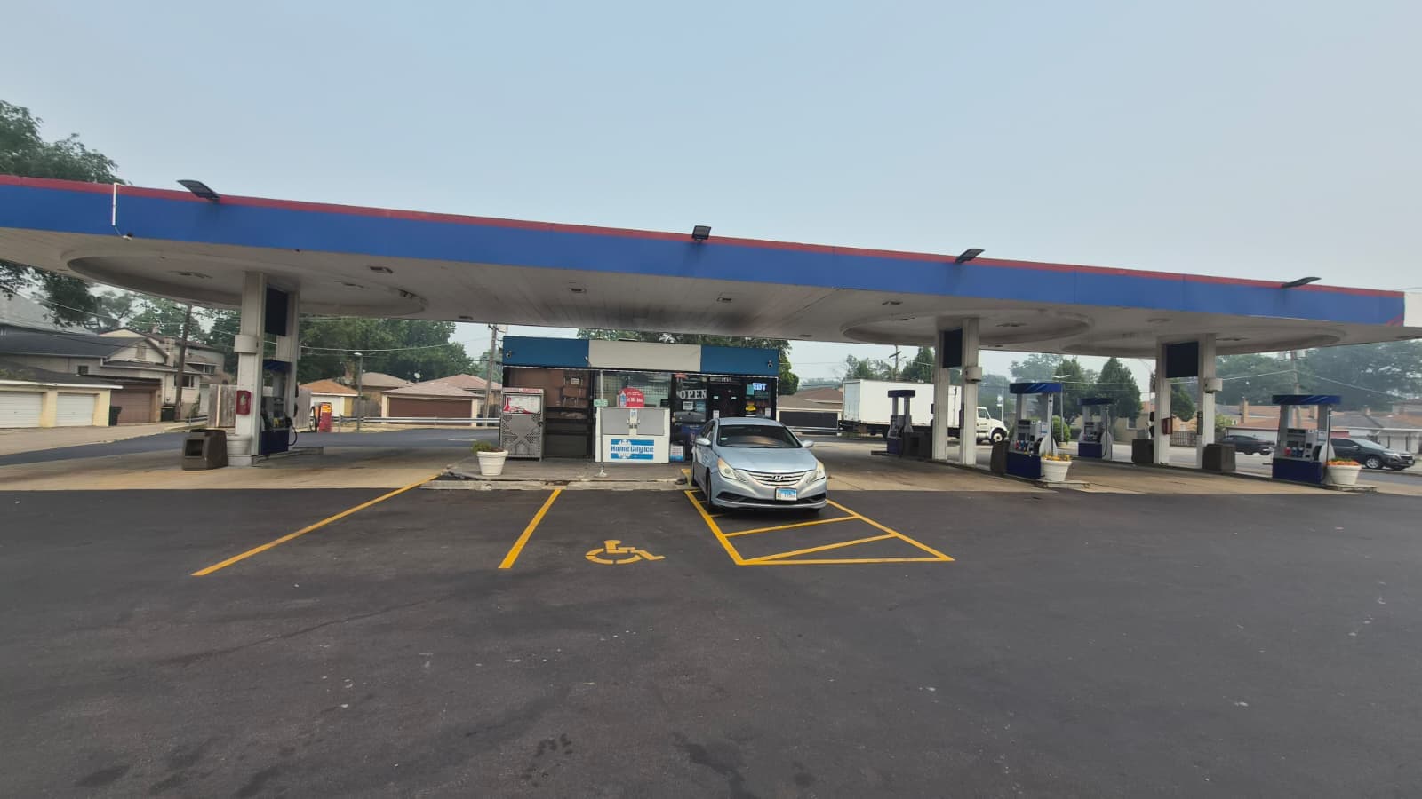 Tornado Bellwood - 76 Gas Station