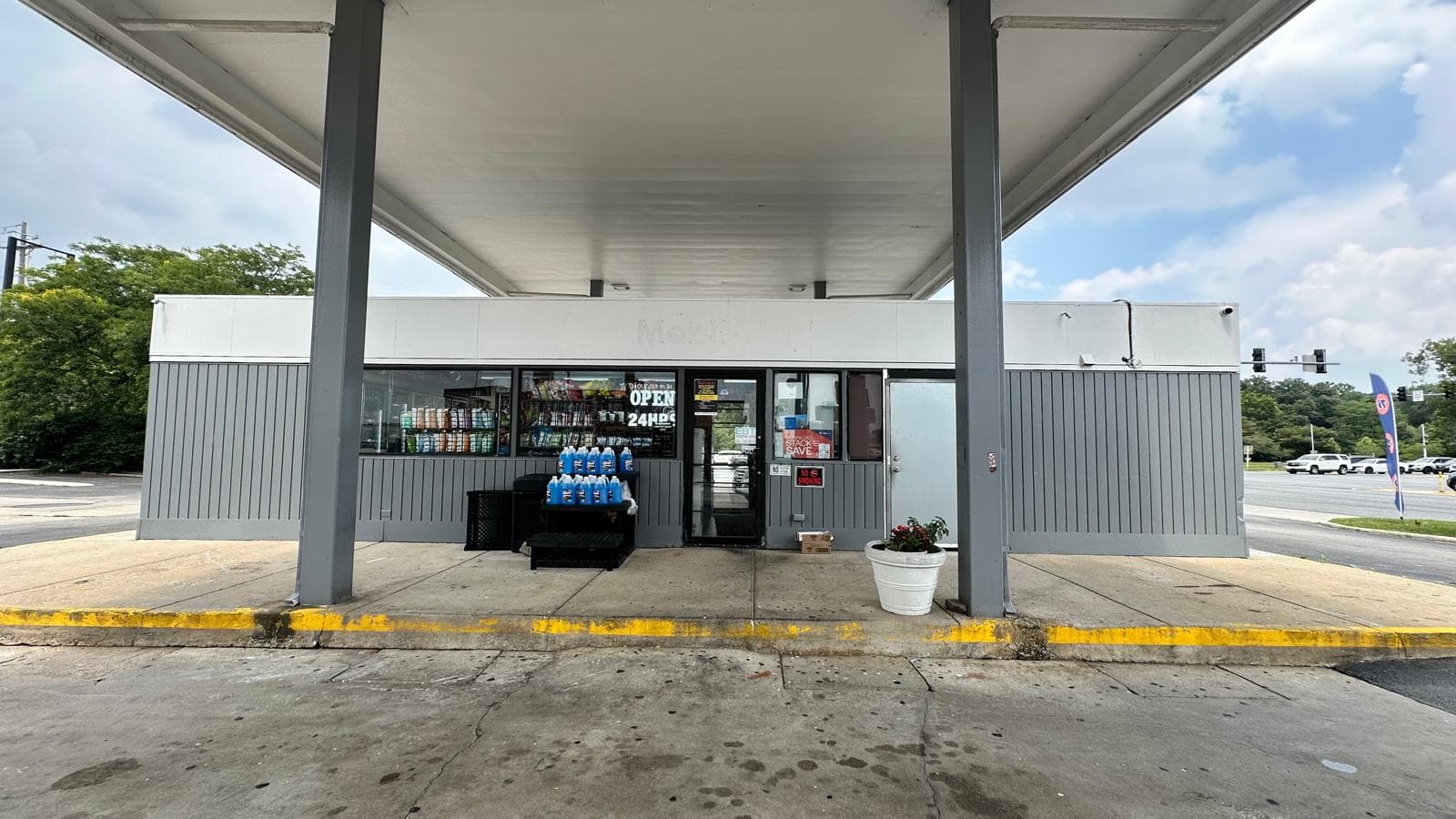 Store view 2